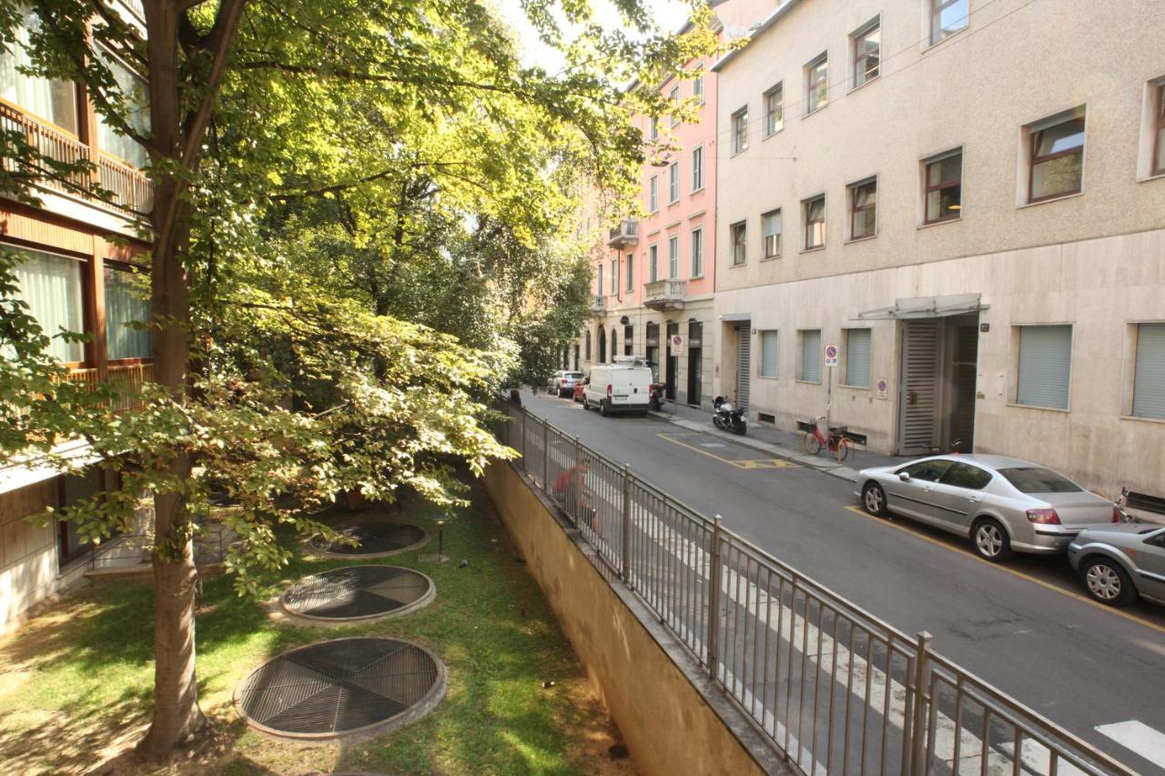 Boutique Home Duomo E Universita Bocconi มิลาน ภายนอก รูปภาพ