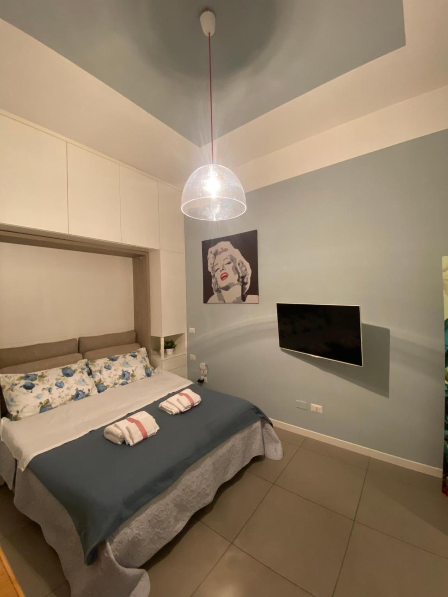 Boutique Home Duomo E Universita Bocconi มิลาน ภายนอก รูปภาพ